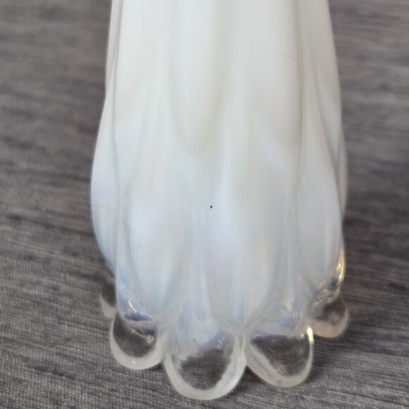 Vintage Fostoria Bud Vase Swung Art Glass 6.5" Whtie Opalescent Ruffled Ribbed - Picture 9 of 9